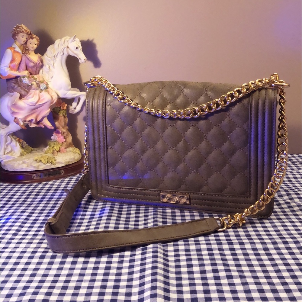 BEBE 💚 OLIVE GREEN SHOULDER BAG